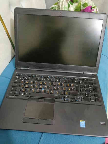 سلام عليكم لابتوب Dell Core i5 جيل السابع
SSID 256 RAM 8G لابتوب جدا نضيف واستخدام شخصي مناسب ل البرمجة و العمل و الاستخدام اليومي وياشاحنة سعرة 225 وبيه مجال
العنوان كربلاء طويريج لايوجد توصيل
 متوفر فقط على هل رقم   ***********
