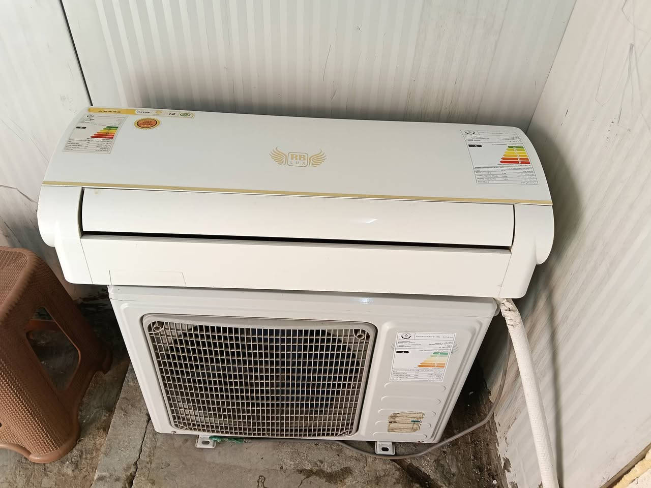 السلام عليكم اغراض للبيع جرابي طابقين سعر 90الف بعدهن جدد بوفيه على شكل كنتور سعرهه ب70 وبيهه مجال بسيط سبلت ابو طن مشتغل موسم واحد ب250


**إذا كنت صاحب هذا الإعلان وتريد حذفه لأي سبب، رجاءا أرسل رسالة إلى الدعم الفني**