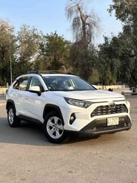 بيع فقط  راف فور ٢٠١٩ xle فول مواصفات مكينه 2500 بانزين   ماشيه 138الف...