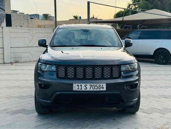 جيب بلاك توب 
يا الله السلام عليكم  
جيب بلاك توب
وارد امريكي 
صبغ بنيد وجاملغ فقط
الايرباك ستيرن ودشبول 
الموديل 2020
ماشية 54 الف ميل 
رقم بغداد بأسمي
السياره فول مواصفات 
فتحه سقف
بصمه تشغيل 
بصمة ابواب
كشنات جلد ومخمل
كشن كهرباء
شاشه كبيره
كامره دواره
حساس خلفي
اوتو ستوب
مانع تزحلق
نضام eco اقتصادي
نضام سبورت 
جنطه كهرباء 
ويل كب 20 بلاك
ردارت 
رادار جانبي 
فور ويل
باقي المواصفات المعروفه
السياره عليها ادامه كامله
مكان السيارة بغداد حي الجامعة 
للأستفسار *********** بغداد
