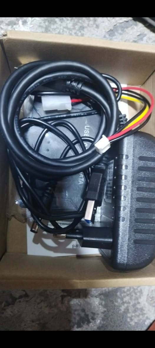 السلام عليكم قطعتين جدد مفحوصات وشغالات100%
1_ هارد 3.5 IDE ذاكرة 160gb  يرهم على xbox اورجنل القديم
2_ قارء هاردات النوع اللي بيه محولة ويقرأ كل انواع الهاردات الحديثة والقديمة ويشغل 3 هاردات بنفس الوقت.

القطعتين مع التوصيل لكل المحافظات ب 33 الف..
*********** واتساب
