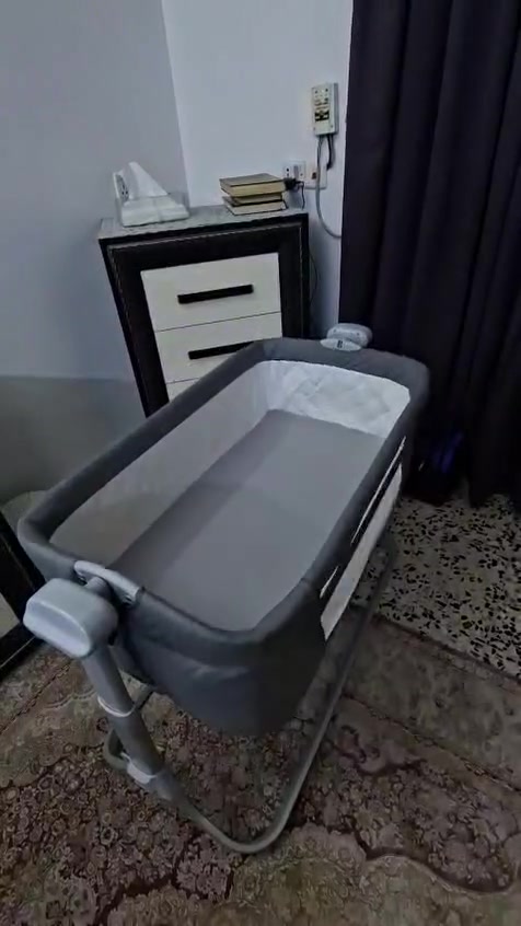 استعمال قليل جدا السعر ٧٥ للتواصل ***********
