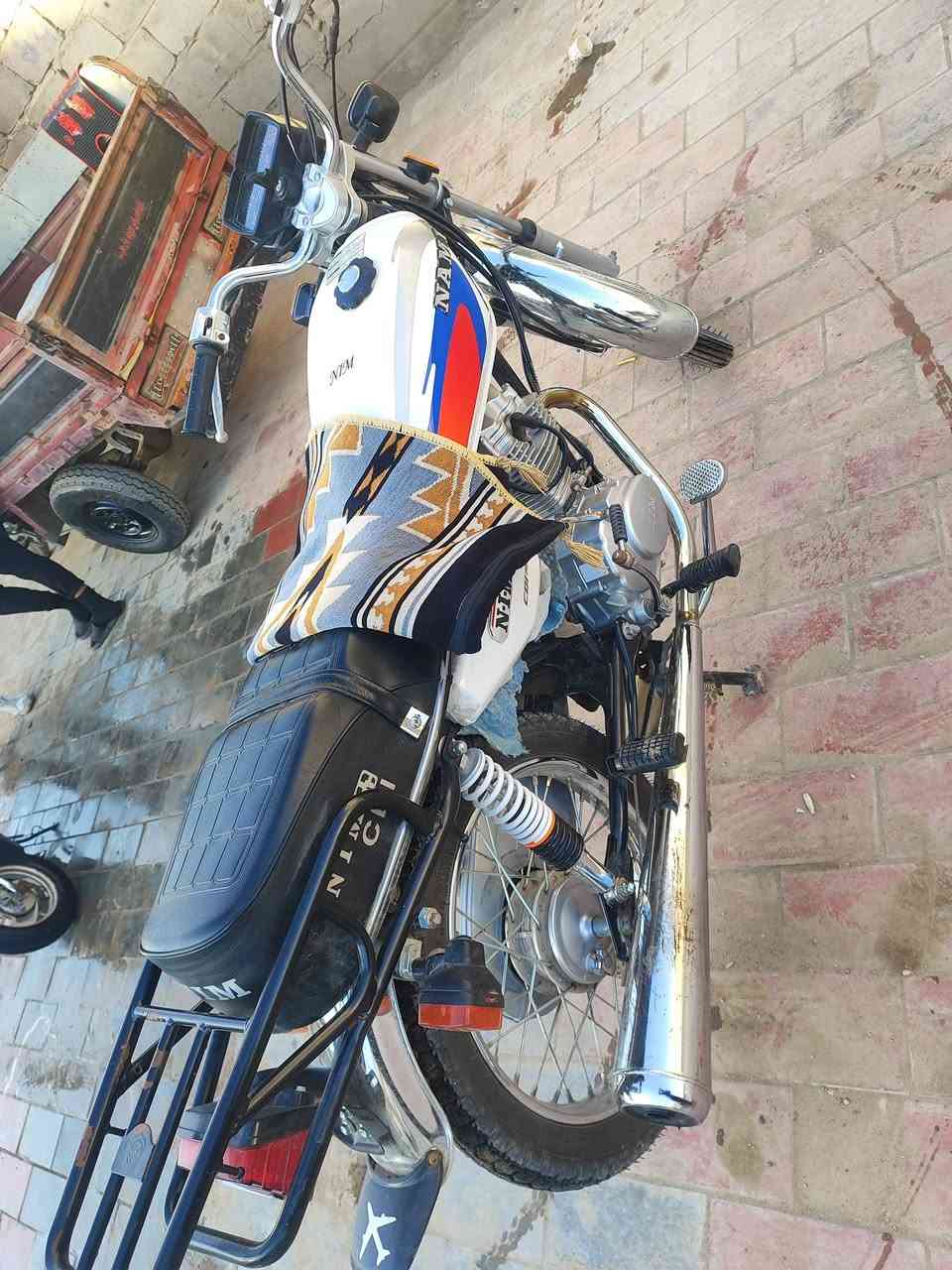 اسلام عليكم دراجه للبيع نامه مديل ٢٥ اوراق مكفوله المكان طويريج السعر خاص او اتصال  ***********
