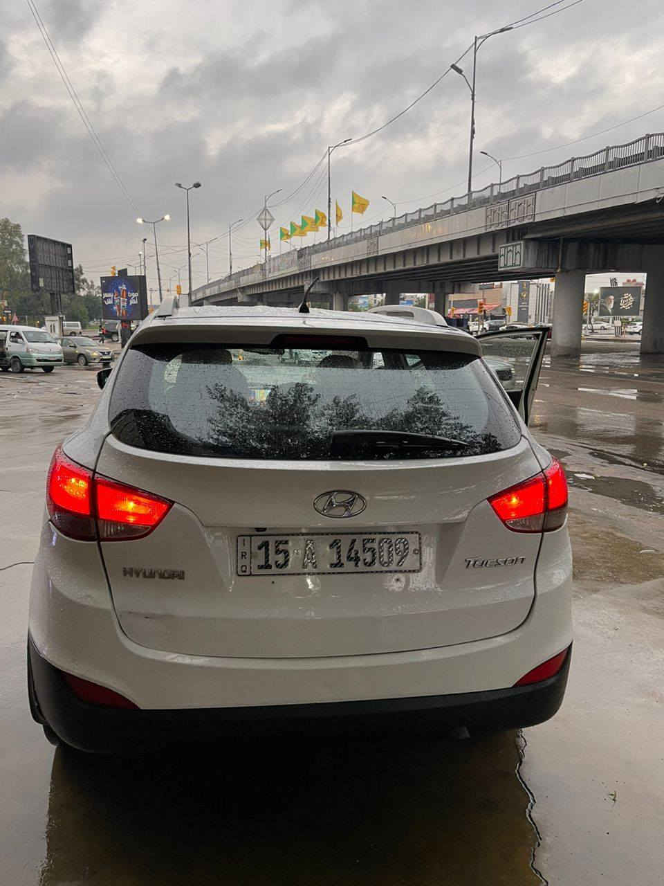 شباب عندي توسان 2012 خليجي محرك 2000 دوش بيه صبغ جاملغ خلفي وربغ الباب أثر طخه بصيطه والباقي كفاله كير ومحرك كفاله حداديه تتدفئه وتبريد كهربائيات جاهزه رقم انبار دولي باسمي سنويه جديده *********** بغداد, العراق
