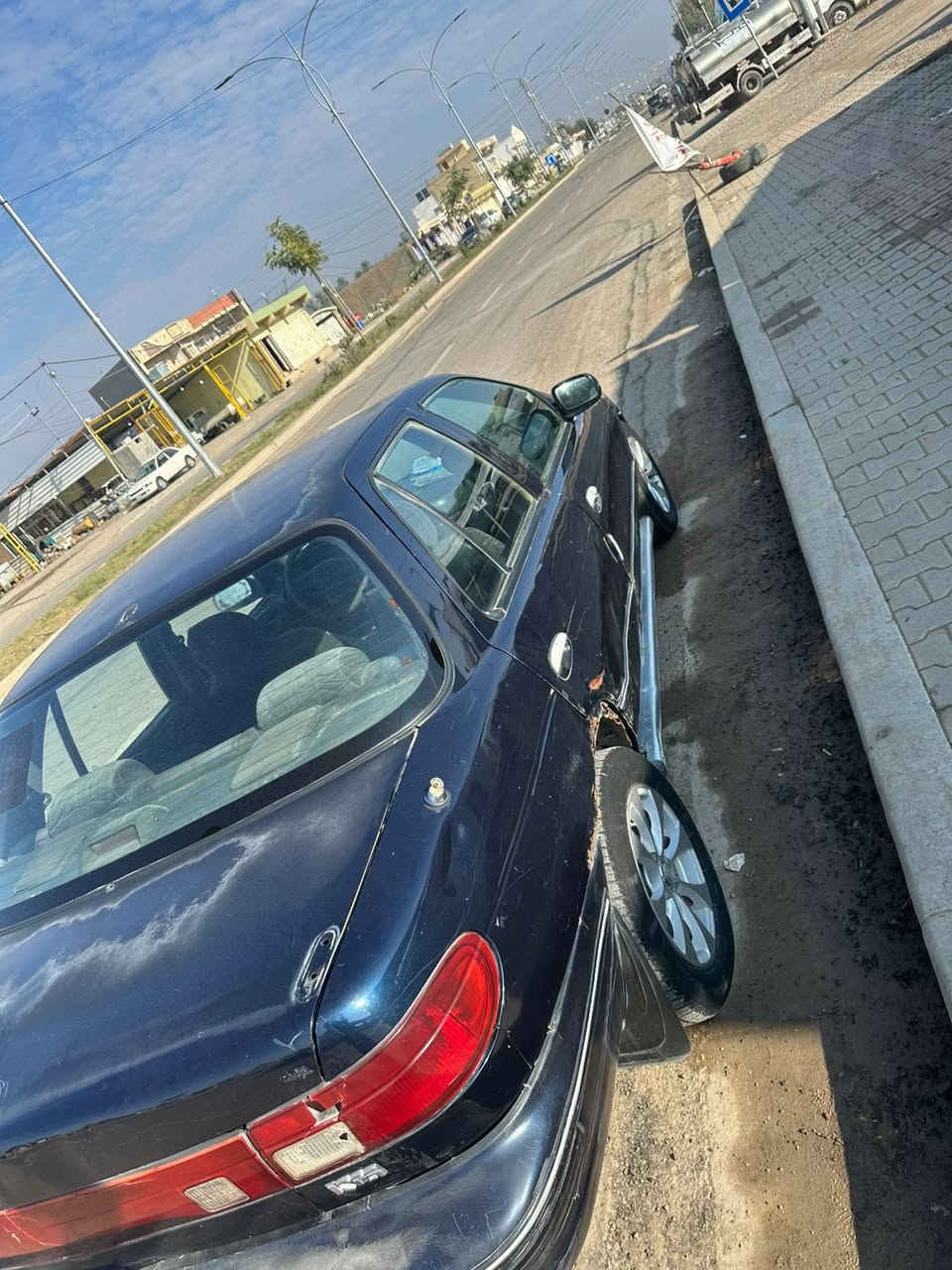 السلام عليكم كيا سفيا لبيع موديل 1994 رقم بغداد دولي بسمي شرط التحويل محرك مفتوح كير عادي مكفولات كير ومحرك ومشط تبريد. شغل تدفه شغاله السياره بلاديه بيها اخياس بل هلالات فقط والبنيد مو حلوه واضح بل صوره 
مكان السياره صلاح الدين الضلوعيه السعر 29 وبيها مجال 
*********** /***********
