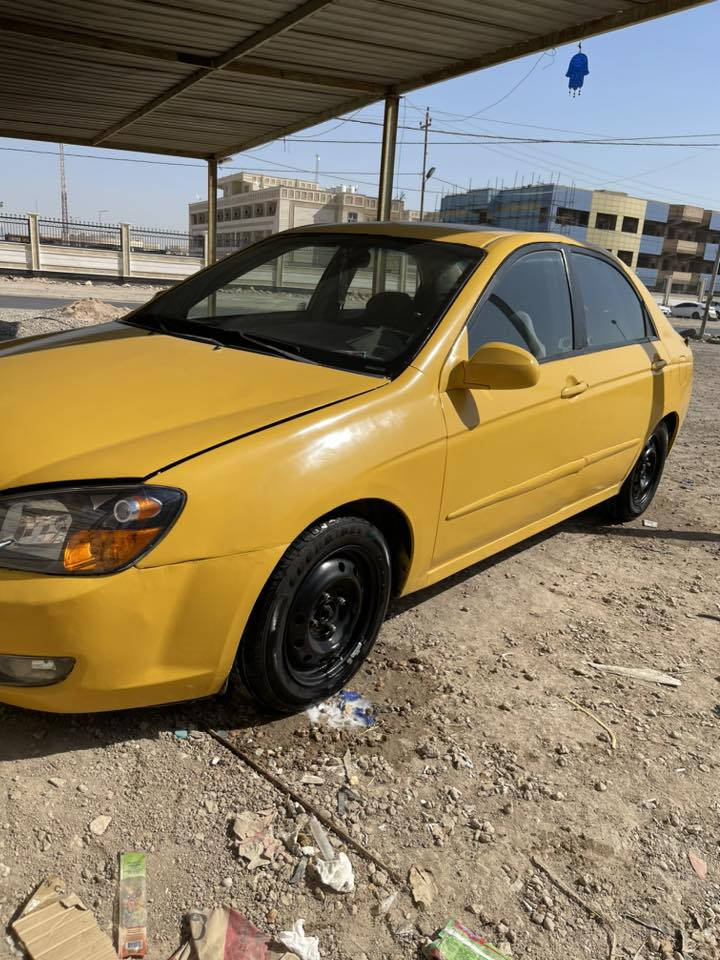 سلام عليكم سبكتره 2007 مراوس فقط مراوس فقط بسيراتو بلنتره بوابتيمه مع الفرق شعندك نزل تحياتي لجميع ***********
