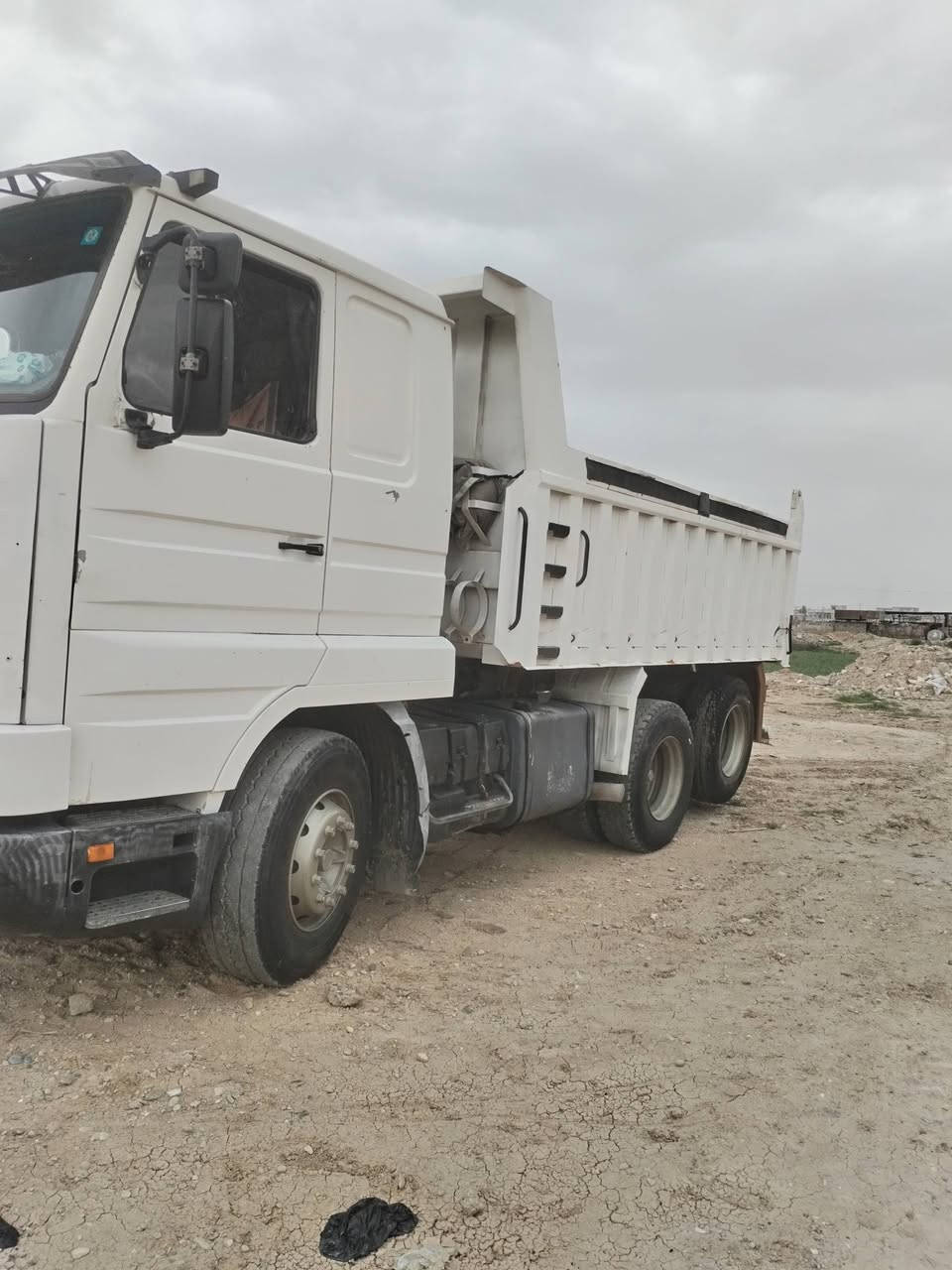 ألسلام عليكم
قلاب للبيع سنكل عضلة

موديل 1995 الرقم أجنبي

سنوية ألماني حصة كاز  السيارة فيها بداية صرف

السعر 250 وبيها مجال

للاستفسار

***********

***********
