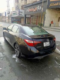 كورولا موديل 19 امريكيه السعر ٨٨قفل بغداد حسينية.  حادث صندوك ودعا مية...