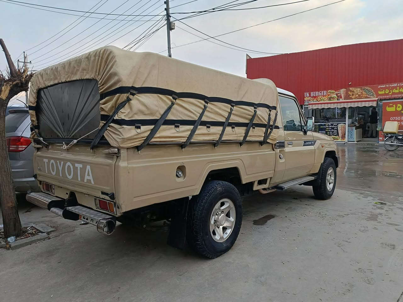 تۆیۆتا مێگزەمین 
مۆدێل 2013 
دوو پارچەی بۆیاخە لەسەر ساخی
لێدراوی نیە 
سەنەوی تازەیە تا 2031 بە ناوی خۆمەوەیە 
گێڕو مەکینەو ئەکسلی بەشەرت 
چەمچەی لۆکە 
چادری لۆکە 
سەیارەکە جایزە 
شوێن سلێمانی 
موشتەریت تەلەفونکە لە خزمەتام 
0772 291 8080 السليمانية, العراق
