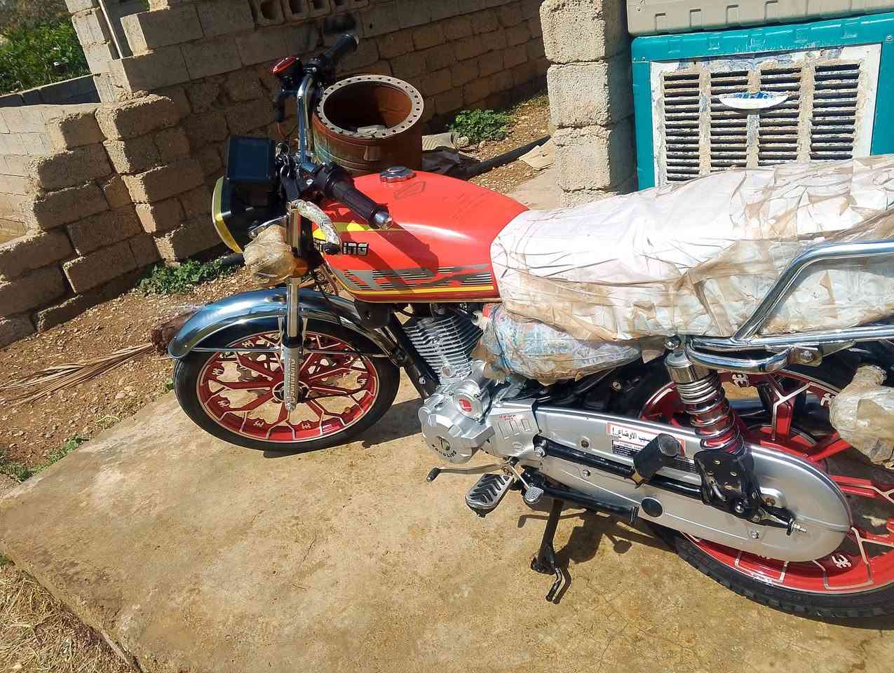 دراجه كامله من اي شي
موديل 2025
اوراق كامله . 
السعر 850.
مكان ديالى. 
جامعات ديالى. 
***********.
