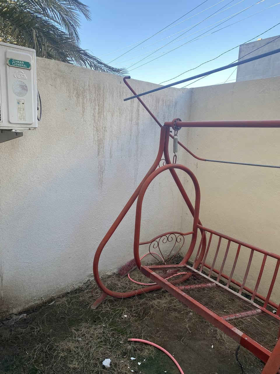 سلام عليكم مرجوحة للبيع حديد اصلي  الاستفسار ***********
