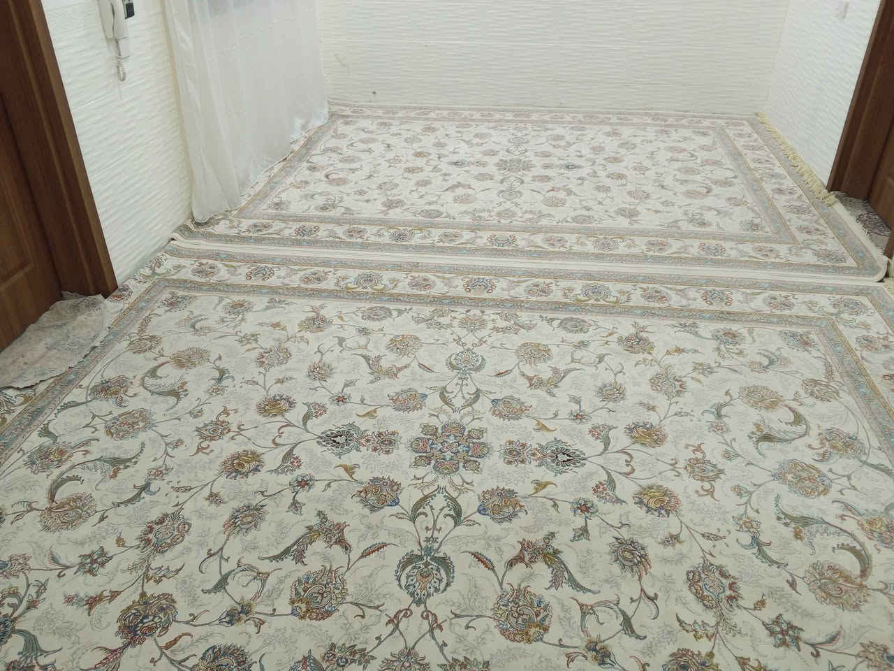 فەڕشی ئێرانی 2دانەی 3بە4ی 700 شانە وەجبەی یەکەمن 44 کیلۆن بێ عەیبن و نەدڕاون500,000و مەجال. ڕەقەم *********** رانية, السليمانية
