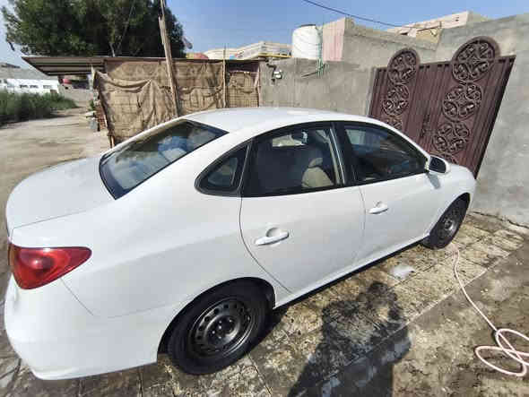 سلام عليكم سياره الإنترا مقدسة خليجي المكنيه 1600 موديل 2010 رقم بصره انكليزي  مكفوله من الضربه بيه رشات  بالهلال مكفوله من تبديل وتحويل ثاني يوم السنويه 2030 نقصه بس الحداديه العربانه الوره بس شراي يخابرني 
السعر 105
***********
