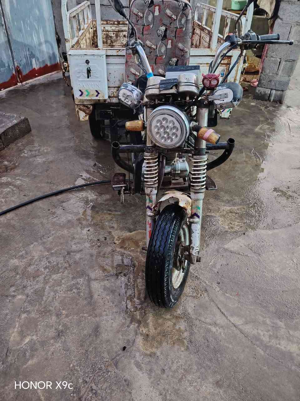 سلام عليكم ستوته البيع موديل 2018الستوته جاهزه من كلشي الستوته اوراق كامله اي نقص ما بيه اللعلم الستوته نثيه بس مشدودله سدر مال فحل السعر 1350وبيه مجال الرقم الهاتف ***********
