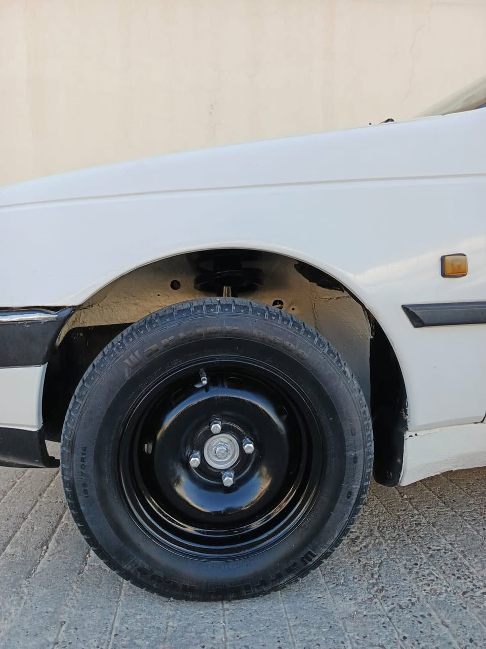 بيجو GLX 2009

سياره جاهزه من كلشي من مكينه كير حداديه تبريد ثلج 

دواخلها جديده كشرها نظيف بيها بنيد وجاملغ مبدل 

سعرها 41 وبيها مجال قليل 

مكاني نجف 

ملاحظه : شرط التحويل وبخدمة المشتري 

***********
