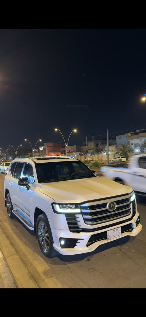 لاندكروز 2022VXR
ماشيه 90 الف km 
رقم بصره باسمي تحويل ثاني يوم
كفاله من صبغ بيه بس بارد كد صبع بلجاملغق عكس سايق 
عل وضع شركه سياره جديده مبعنى كلمه 
مغلفه نانو بلكامل 
ام ضمان SAS 
معروفه مواصفات vxr دواخل احمر فول لكزز اعلى فئه 
عنواني بصره معقل 
سعر 670 وبيه مجال 
يعني ست شدات وسبعين ورقه 
المو شراي لا بتعبني 
رقم هاتف ‭ ***********‬
***********
