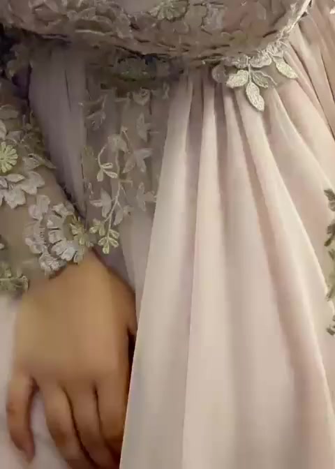 فستان وردي فخم جدا مال خطوبه ملبوس ساعتين فقط مااخذي 500 الف اريده 150 الف فستان ثاني ملبوس ساعه وحده 65 الف الوانه صيفي يجنن يرهم حته مال طلعه


**إذا كنت صاحب هذا الإعلان وتريد حذفه لأي سبب، رجاءا أرسل رسالة إلى الدعم الفني**