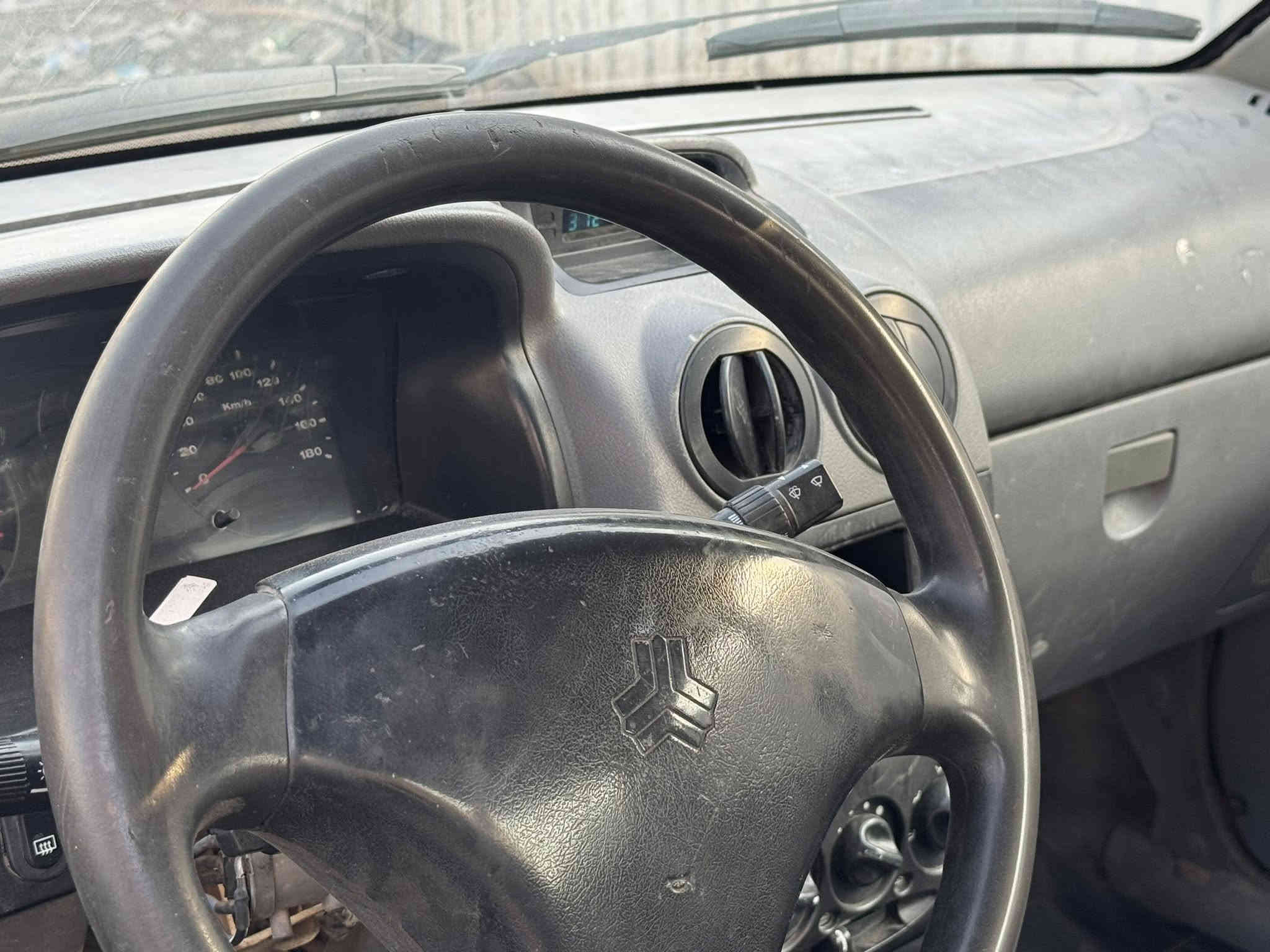 للبيع سايبا 
2013
مكينه تبخير قليل 
كير 
صدر 
جاهزه 
غرفتها مدوشمه 
رقم بغداد راعيها مسافر 
اتكفل سرقه وعشائر 
سنويه 2027 
رقم الماني 
مكانها بغداد الجديده 
السعر ١٥ 
***********
