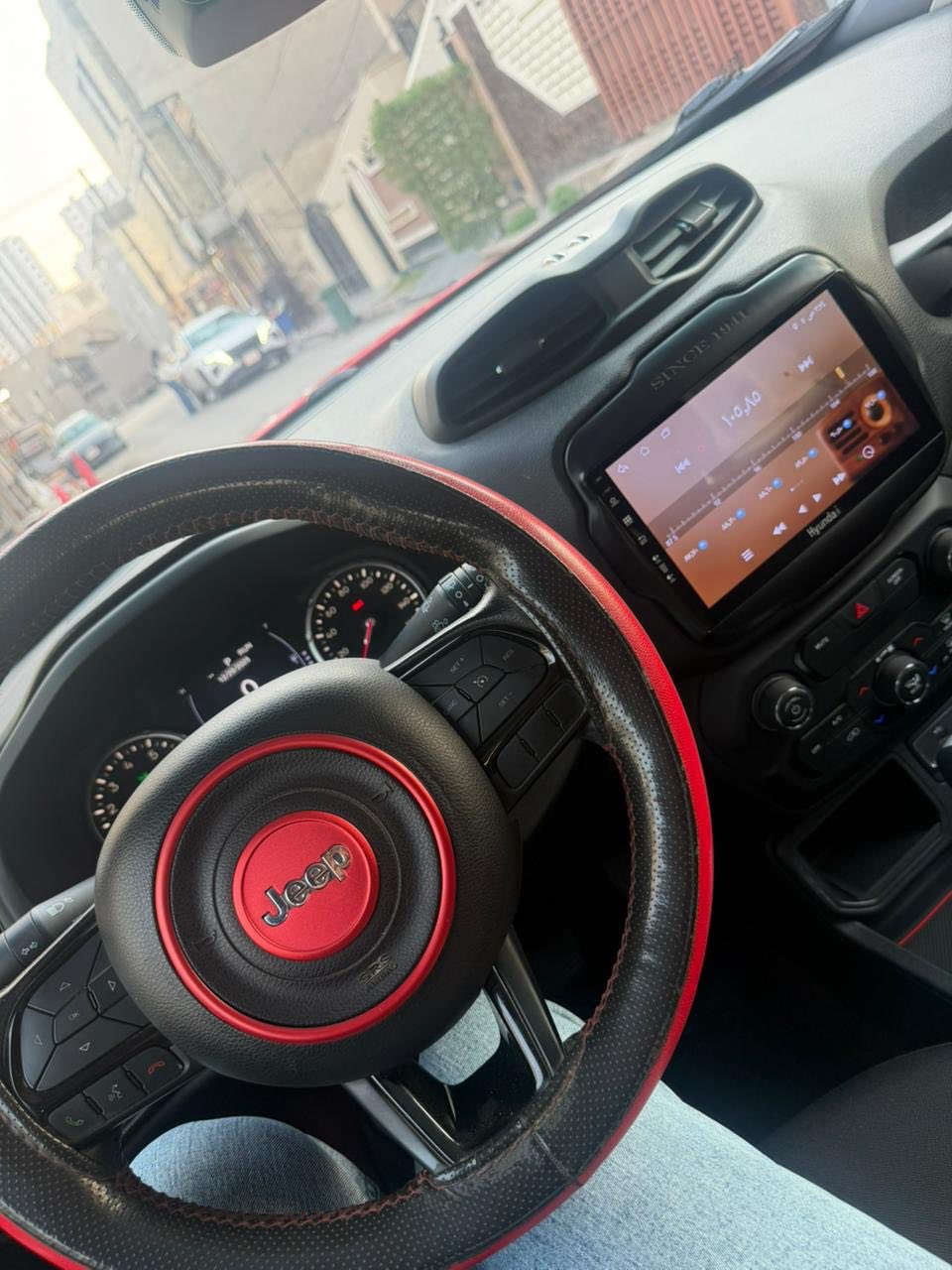 السلام عليكم
حبايب للبيع جيب رنكد 2018
السياره فوووول 
بصمه وبانوراما وتشغيل عن بعد  اعلى فئة
السياره كلين بدون قطرة صبغ فقط ركن الدعاميه الخلفيه فقط
ماشيه 55 مايل
السياره جاهزه وبدون اي نقص 
كير ومكينه وتبريد وصدر كله جديد ومكفول 
رقم اربيل الجديد وهزه جديده 
تحويلهه ثاني يوم 
السعر 127 وبيهه مجال بسيط 
حي الجهاد حي الحسين
للاتصال ***********
