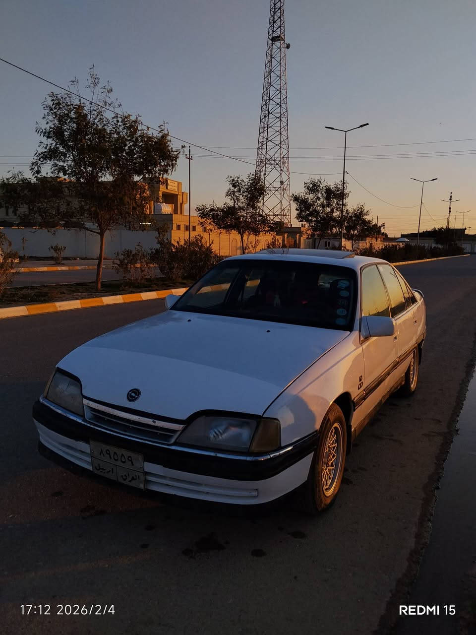 سلام عليكم اوبل اوميكا. محرك 20 موديل 92 كير اوتماتيك سنويه ساقط قبل 7 تشهر  محرك لا صرف لا بخار جام كهربائي امامي سمعات ستستم 6 كله شغال تيرات جديد. سعر 40وبي مجال مكاني سليمان بيك ***********
