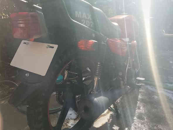 سلام عليكم دراجة 2025خير من الله كلشي شغال سلف هندر محرك كاتم كهربائيات شغاله بس اشاهر تك اكلوب محترك وصينيه زنجير اني اشدلك لن مابيه بعد ملبيه شي واستخدام بس،4اشهر دراجه من البيت للمطعم ومن المطعم للبيت يعني ماامتعبه ع كيفي وياها الله شاهد 😇 الرقم *********** متواجد فقط خط او واتساب العنوان بابل شارع 80 كربلاء السعر 900 اوراق سكنر بيه مجال خادم اني 🌹😇
