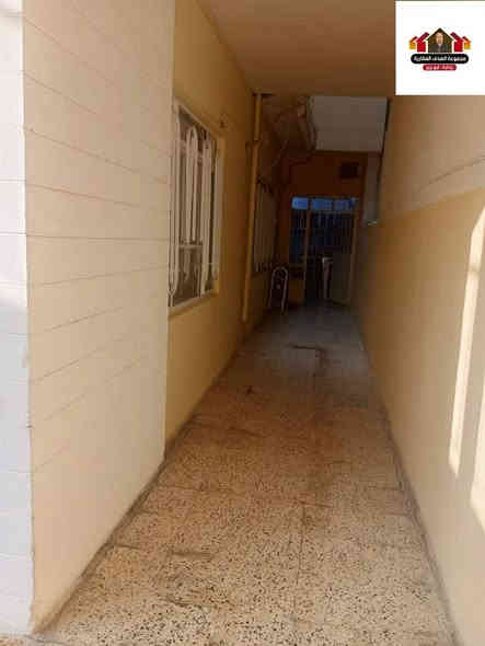 🔴  #بيت_للبيع 🏠 من مجموعة الهدف العقارية
🚩 سكني في منطقة موصل الجديدة خلف مطعم ابو ليلى قرب جامع الوسام

طابقين يحتوي على 6 غرف 
تفاصيل البيت ⬇️⬇️

( 200 متر ) 

🔴الطابق الاول :- غرفتين وهول داخلي وخارجي .. حمام ومطبخ وتواليت داخلي وخارجي 

🔴الطابق الثاني:- اربع غرف ومطبخ وحمام وتواليت 

💲السعر مغري جداً 💵💵

للتواصل على الخاص او على الارقام التاليه:- ***********
***********
