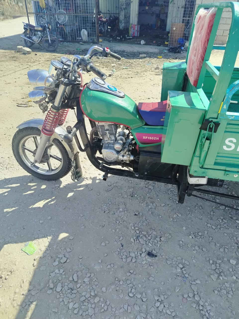 جمرة للببع كلك كلك نضيفة مديل ١٨ومكينة ٢٤ستوتة ماعايزة برغي مالت شغل شاصي مكفول 
ستوتة علشرط مكاني رميثة فرع الهلال السعر خابر او خاص رقمي ***********
