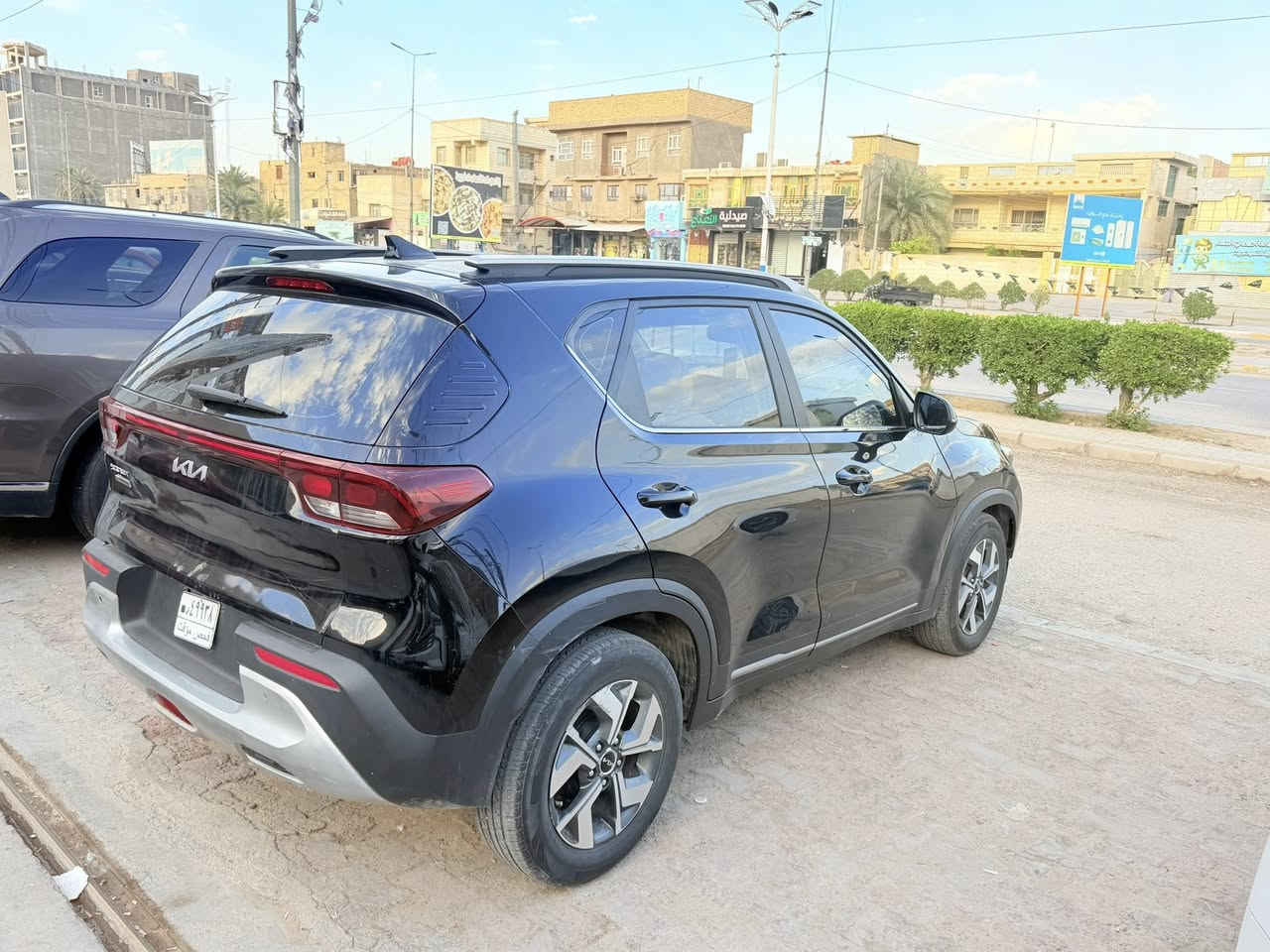 السلام عليكم 
كيا سونيت 2023 
خليجي  بدون حادث بيه صبغ 4 قطع فقط 
حره بدون رقم تترقم جميع الماحافظات 
مكانه السماوه 
السعر 125 
***********
