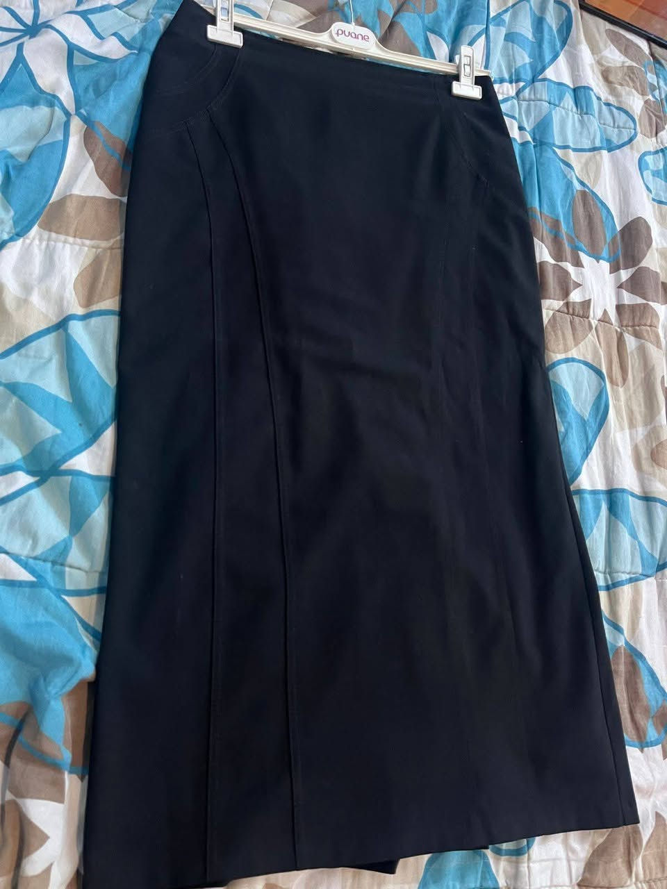 تنورات اسود + نيلي كوالتي عالي  مبطنة بلكامل قياس ٤٢ استخدام قليل جدا .
جدد بدون إي عيب. ماركة lyon  وكوزيلا من لازوردي الثقافة سعر الشراء ٦٠ الف سعر البيع الواحدة ب٢٠ قفلها


**إذا كنت صاحب هذا الإعلان وتريد حذفه لأي سبب، رجاءا أرسل رسالة إلى الدعم الفني**