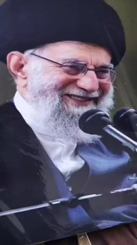 قطعه خشب سعرها 2000 دينار العنوان ورقم الحجز 07767982184