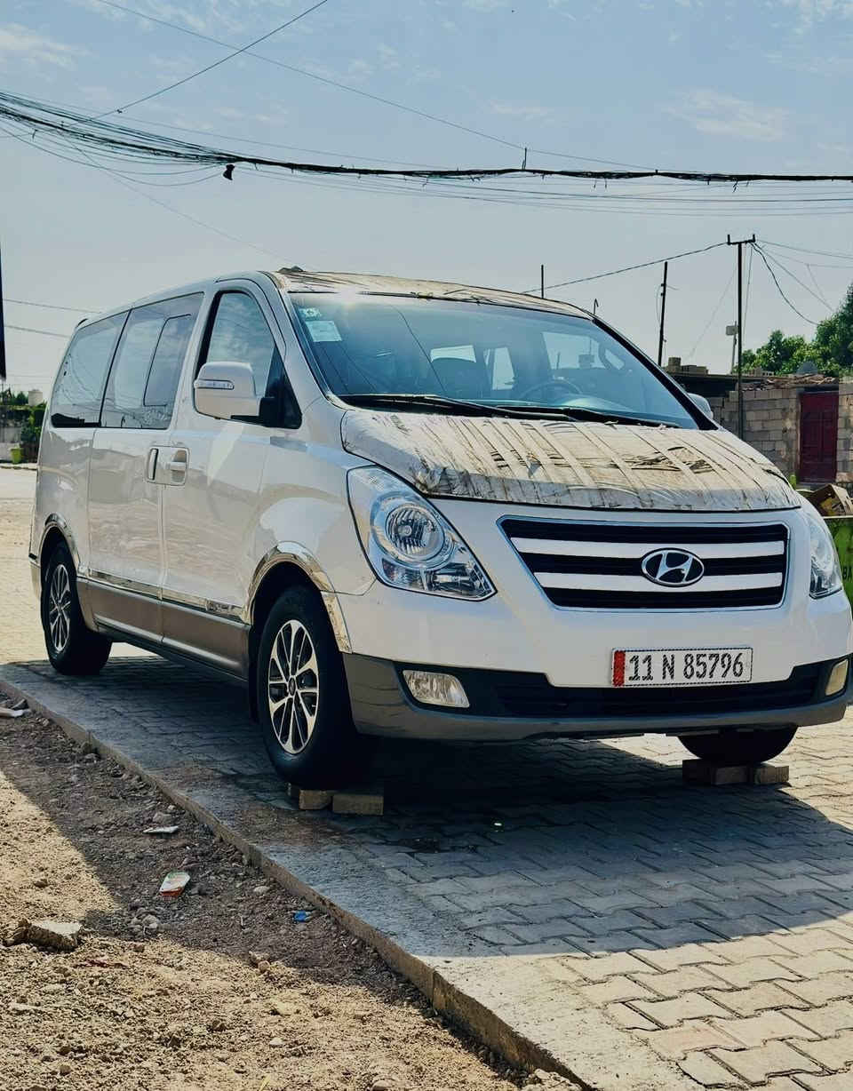 سلام عليكم
استاركس للبيع موديل 2009 مفتوح 

سياره كفاله من الضربه بيها الاهلات وجوه اليده مال السايق فقط 

رقم #بغداد تحويل جديد مصفره غرامات +هيئه

صدر امامي خلفي 

اربع تايرات جديد 

ويل VIP 

شاشه + كامره بگ 

دوشمه جديد تنته+سفريات +كشنات 

بجم 16+مازدات جديد سياره (جاهزه) 

المكان واسط الصويره 

الاستفسار***********
