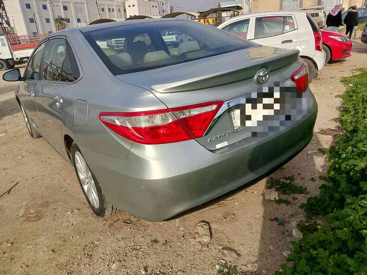 كامري للبيع 2017  LE 
بيها قطعتين باب السائق والجاملغ الخلفي
طخم جديد اربع تواير جدد
سيارة رقم دهوك والسنوية بأسمي
سعر 148 بيها مجال 
***********
