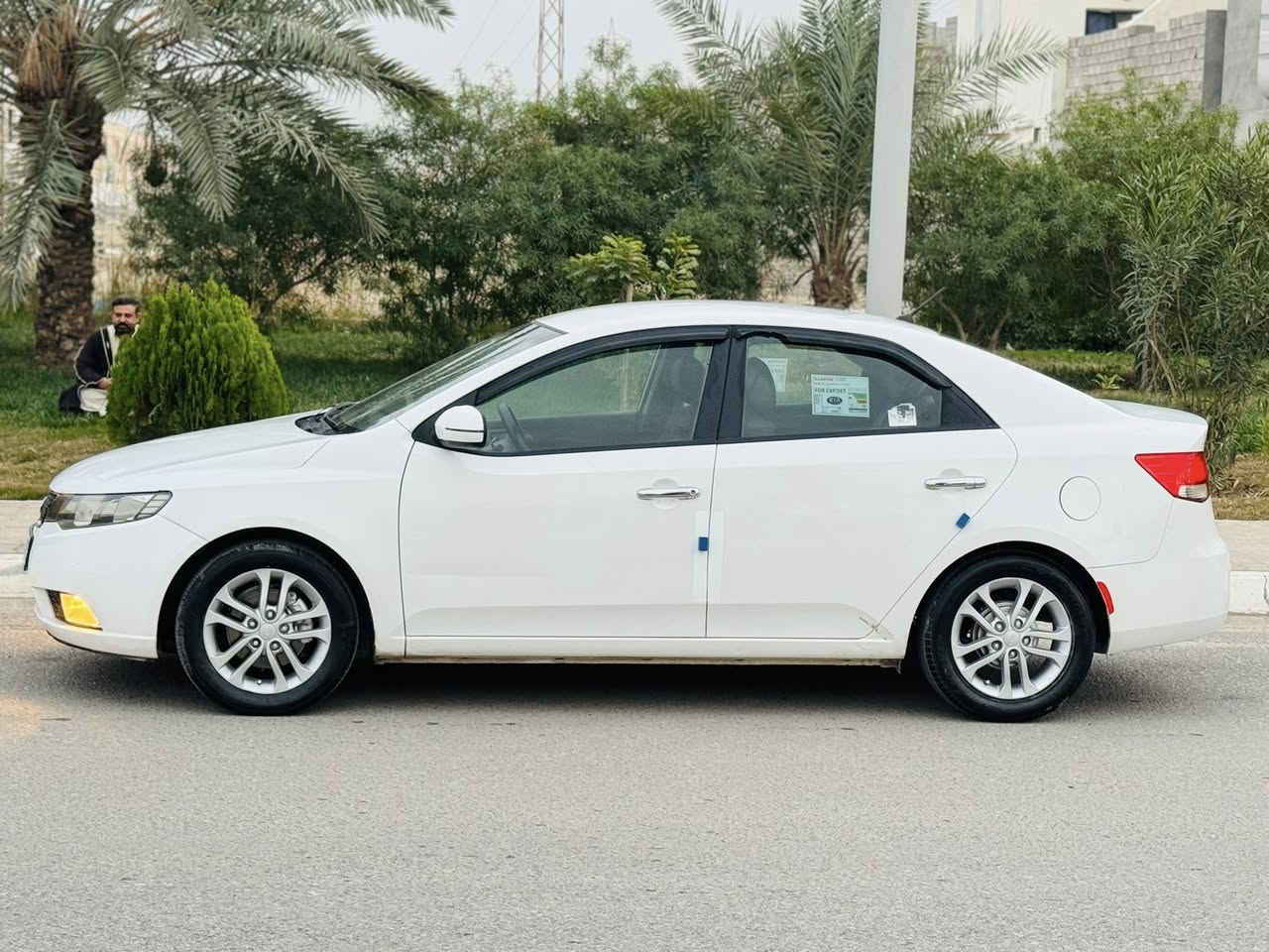 السلام عليكم...
للبيع...نقد فقط  اعتذر عن الاقساط 
بسعر 98$وبيه مجال بسيط
سيراتو 2011خليجي ابيض ثلجي 
رقم سليمانيه  دولي 21/سنويه جديده 
شرط التحويل والغرامات 
ماشيه 190KM
✳️محرك 1600 شرط لاتبخير ولا تنقيص 
✳️كير اتوماتيك بدون اي عيب مال بيت"

تدفئة /تبريد/كهربائيات/صدر/تايرات/كلها مكفوله 
 

🚘سياره جديده بدون شخوط بدون بارد شرط Ⓜ️

✅سيارة بيها باب السايق وباب السكن فقط Ⓜ️

السعر 98$💸
تايرات 4️⃣ جديدة 🆕 
صدر امامي خلفي كلا جديد 🆕 
مكان السيارة صلاح الدين تكريت الديوم
رجاءً ما أقفل سعر بالتلفون تعال وتدلل 
للاستفسار ***********
***********
