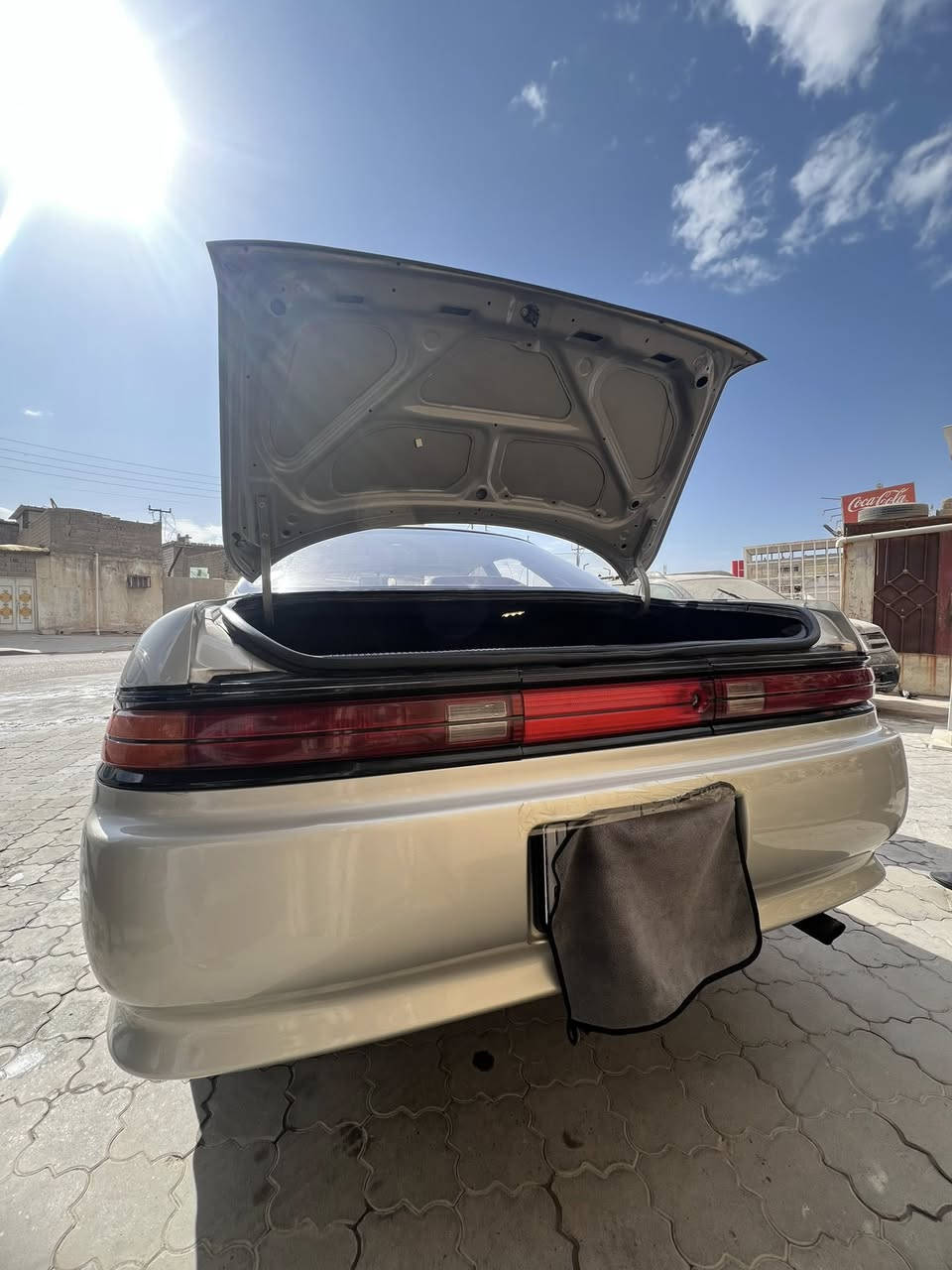 سلام عليكم مارك نفخ سياره مكفوله من الضربه ونغل مرشوشه جماليه فقط مديل 92سياره جاهزه من حداده تخم تاير كهربائيات حداده امامي خلفي مكينه كير سياره ماكو شي ماشغال بيه سنويه 30سياره متعوب عليه احله من الصور  السعر 83العنوان البصره الزبير ***********
