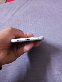 آيفون ١١ • بطارية ٧٥٪ • مقفول