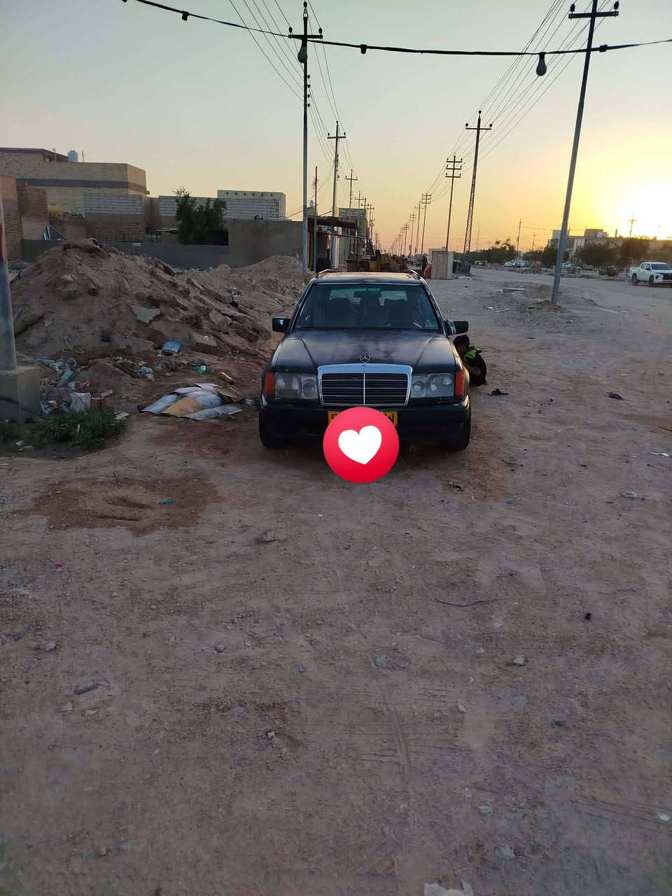 سلام عليكم سياره للبيع  مار سدس دب ستيشن  سيره محور مكينه ثنين ونص كير اس ٩  دواخل جلد حني  تخم تاير صار شهر شاده حداديه  عربانه وره جديده صر شهر من شريتهه حداديه كدام ٧٠  بلميه  تريك وين ما تريد لون زيتوي بلادي جارد رقم  نجف الماني سنويه نافذه من ٢١ السعر ٣٥ وبيه مجال بصيط التواصل  *********** مكان نجف مقابل قريت الغدير عل حولي
