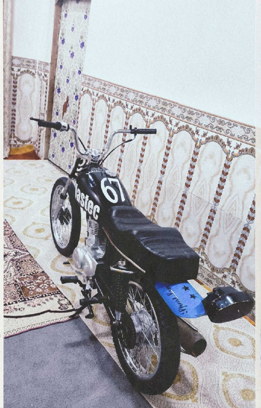 سلام عليكم. دراجه..... البيع؟...... اوراق سكنر... مكينه شلامجه... كلشي ما بيها التعميره.... 2025.. . . . رقمي***********
