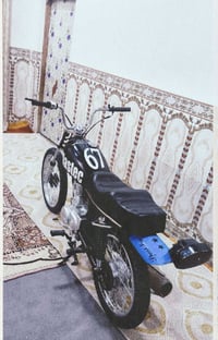 دراجه..... البيع؟...... اوراق سكنر... مكينه شلامجه... كلشي ما بيها الت...