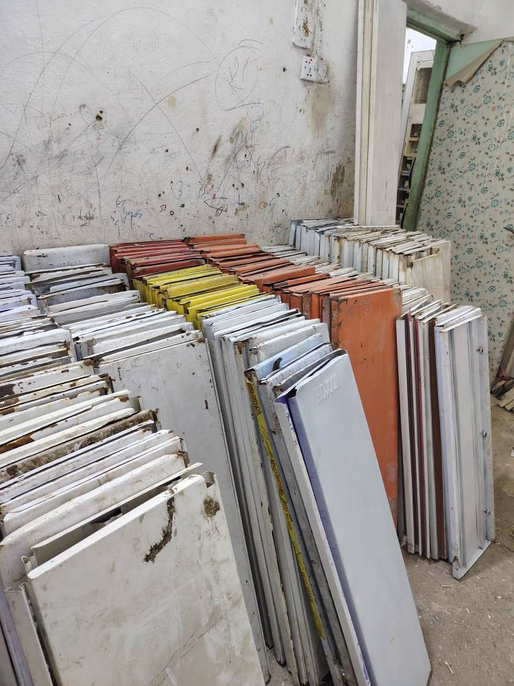 رفوف محلات للبيع ميسان العمارة الأتصال على الرقم *********** عمارة, ميسان
