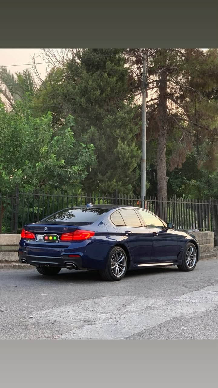 Bmw530e plagin hybride 
سەیارە زؤر زؤر خاوینە ١ هەزار مەسرەفی تیدا نیە سەیرە بەنزینو شەحنو هایبریدە ١دەرگا بیلادی گؤڕاوە (١٠٤)هەزار جیلؤ مەتر ڕویشتوە *********** أربيل, العراق
