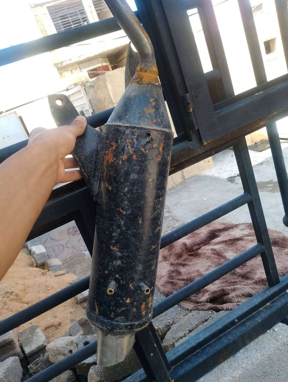 صالنصات للبيع او مراوس حسب الرغبه وعندي بعد صالنصه اف م جديدة وصالنصه rz صجمية مكاني كربلاء اتصال على الرقم ***********
