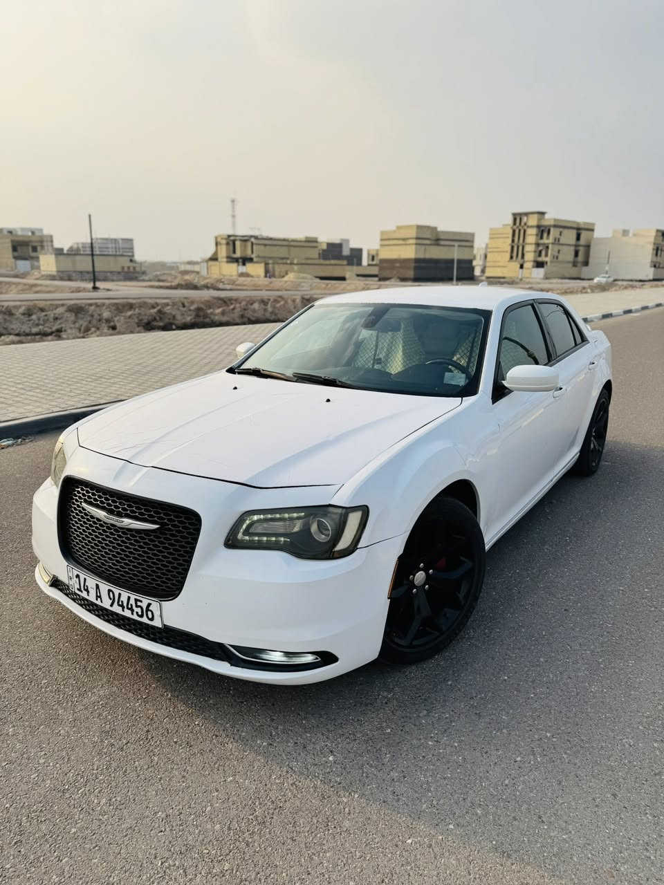 السلام عليكم
كلايسلر اوباما S 2015 فول مواصفات عدا الفتحة رقم بصره دولي بأسمي وارد أمريكي حادث بنيد وجاملق مبدل نفس ألون وكاله سيارة جاهزة مكينة كير حدادة تخم تاير لايت زرع ابو العدستين
 السعر 188
العنوان البصره 
***********
