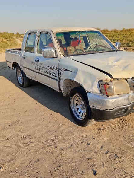 سلام عليكم للبيع سيارة دير موديل 2008سياره نضيفه 
سيارة مابيه اي نقص بس محرك ينقص قليل كير جديد كسن وحداديه نضيفه سعر 10ورقات وبيه مجال رقم ***********واتساب
