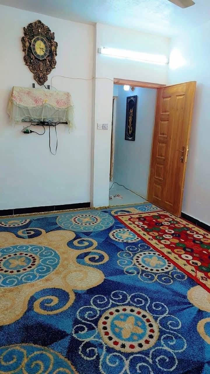 بسم الله الرحمن الرحيم
يحتوي لدينا مشتمل للإيجار 🏠

مساحه /60 متر  

يحتوي على 2غرف نوم +واستقبال +حولي +خدمات 

في الديوان 📍

إيجاره /450 وبي مجال 

مكتب الباسم للعقار 

  حسين الدراجي📞 *********** 

محمد الدراجي 📞   ***********
