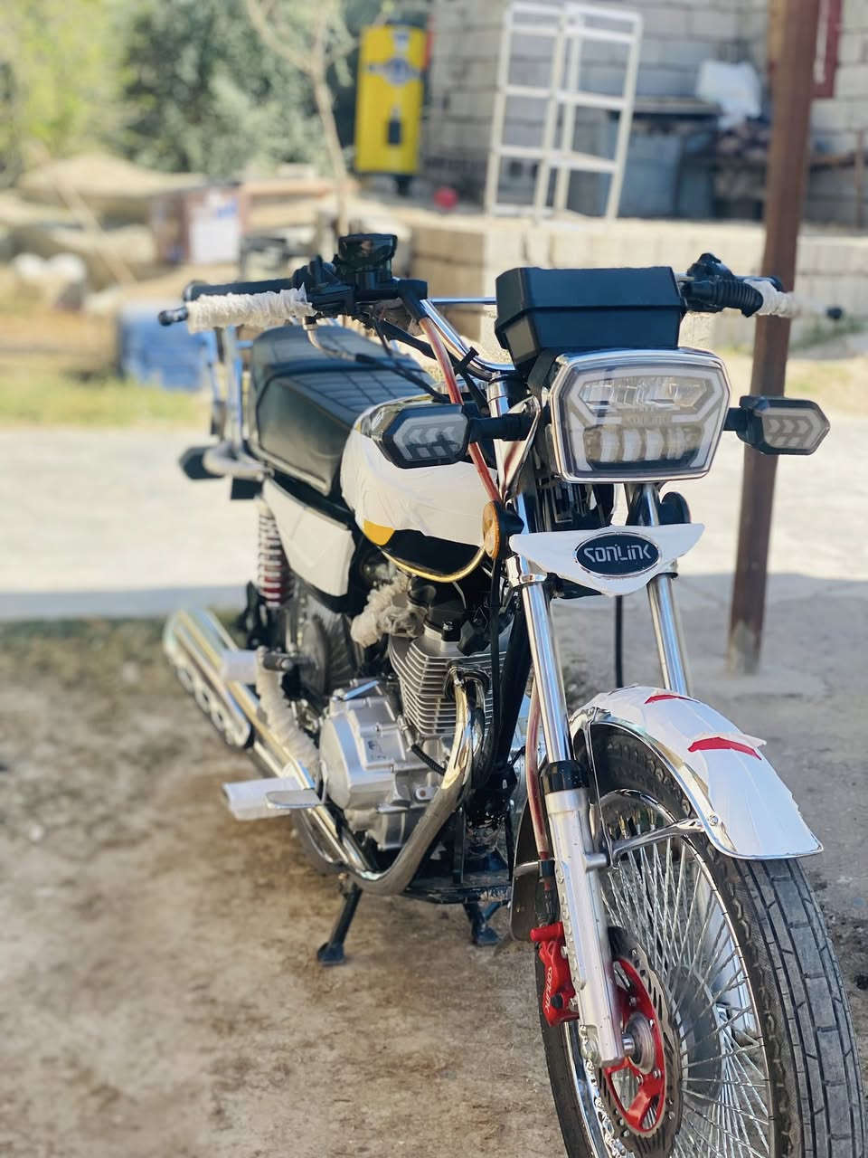 الحلوه للبيع
تايكر 25
شرط  محرك كهربايات
شرط معدل يخوف 
ماشي 5000 وشويه 
السعر 725 وبي مجال 
***********
