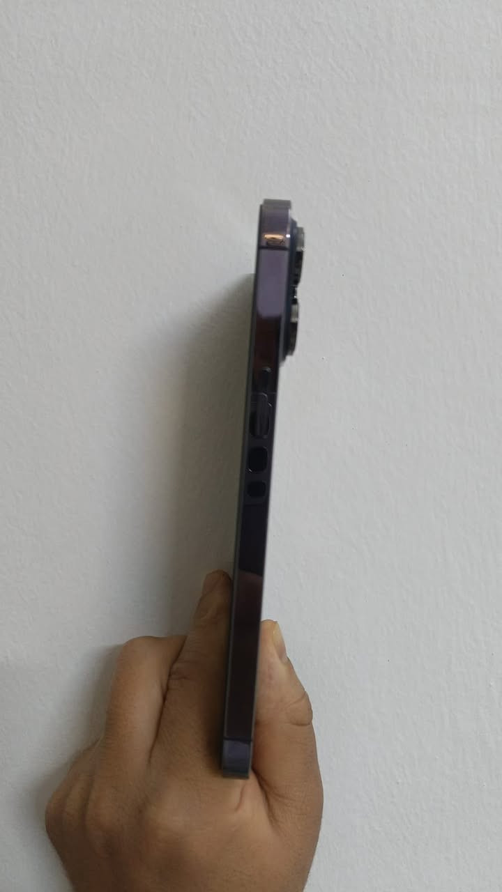 السلام عليكم IPhone 14pro Max
الذاكره 128
بطاريه 78
الجهاز على وضع الشركه 
برغي ممفتوح بي
تاخذه تفحصه وين ميعجبك 
بي ازكه ضد الكسر وبي كفر لظهر 
يجي وياه فقط شاحنه الأصلي
***********
