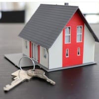 صيدليه در الحاوي • 3 غرف • درجها وحدة