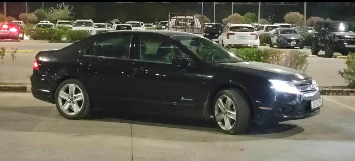 سلام علیكم فۆڕت فیوشنی ٢٠١٠ هایبرید 
ڕەشی قەتران  بێ بۆیاخ دو سێ پەڵە ساردی هەیە  پێوەی دیار نیە 
سیستمی پارڵێڵ هایبرێد بیلاد  
تحدید سورعە
هایبریدە  و تراكشن و مواسەفاتەكانی ناسراوە  مەكینەی  ٢.٥  نەفسی ئەوانەی ترە 
بە شەرتی گێڕ مەكینە  بۆیاخ تەحویل غرامە   سەنەوی و فەحسو هەزەی تازەیە پلێتی ڕەقەمی تازەیە ڕەقەم هەولێرە  لە سلێمانیە سەیارەكە هیچ مەسرەفی نیە  .

تب  ( هەموو پارچەیەكی یەدەگی بیلادی سەیارەكە بە هایبرێدەكەشیەوە لە ناوچەی پیشەسازی سلێمانی بەردەستە ) 
نرخیشی ٨٦ و مەجالێكی كەم  تكایە ئەگەر كڕیار نیت لە كات خۆت و ئێمەش مەگرە 
***********
*********** السليمانية, العراق
