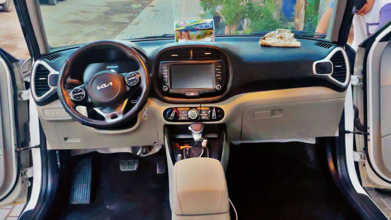 سلام عليكم كيا صول ٢٠٢٣  تعال خاص كبل مراوس حسب القناعه 
ماشيه ٣٨ 
جاهره من كلشي 
صبغ باب وجملغ وربع البنيد  ٣ قطع كول 
***********
