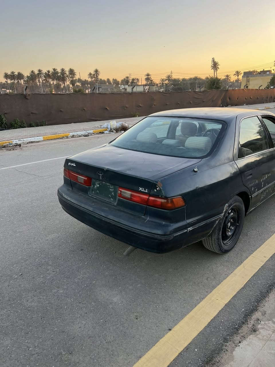 السلام عليكم كامري موديل 2000  مزاد مكينه 2200 كمرك وظريبه كله كامل بس تروح تشد رقم  بابل ***********
